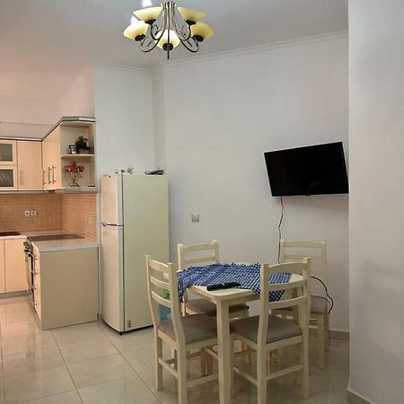 Velis Apartment Саранде Екстериор снимка