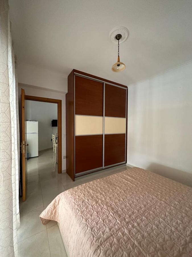 Velis Apartment Саранде Екстериор снимка