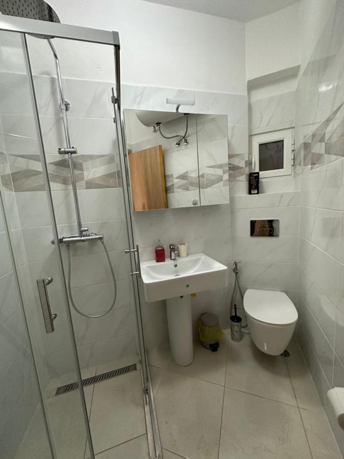 Velis Apartment Саранде Екстериор снимка